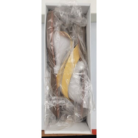 Soda Womens Sz 8 Yellow Ella Nubuck Flip Flop Sandals Man Made Material NIB - Picture 7 of 8